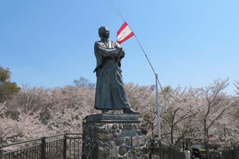 風頭公園・上野彦馬墓・龍馬像・展望台